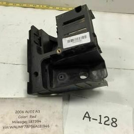 2006 AUDI A3 2.0L ENGINE COMPARTMENT FUSE RELAY BOX MOUNT BRACKET PANEL OEM+