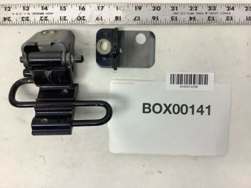 2006 AUDI A8L AWD REAR LOWER RIGHT PASSENGER SIDE DOOR HINGE SUPPORT SET OEM+