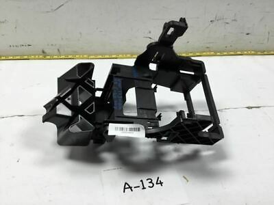 2009 VOLKSWAGEN TIGUAN UNDER HOOD RELAY FUSE BOX PLATE HOLDER BRACKET 12-16 EOS
