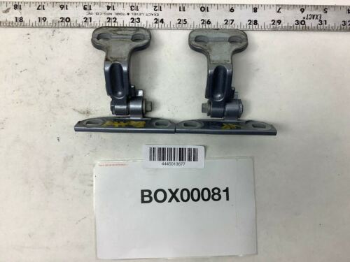 2010 LAND ROVER LR2 REAR RIGHT PASSENGER SIDE LOWER & UPPER DOOR HINGE OEM+