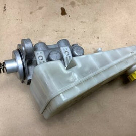 2012 CHRYSLER 200 BRAKE MASTER CYLINDER WITH RESERVOIR TANK BOTTLE FLUID OEM+