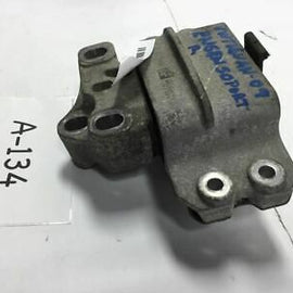 2009 2010 2011 VOLKSWAGEN TIGUAN 2.0 TSI LEFT MANUAL TRANSMISSION MOUNT OEM+